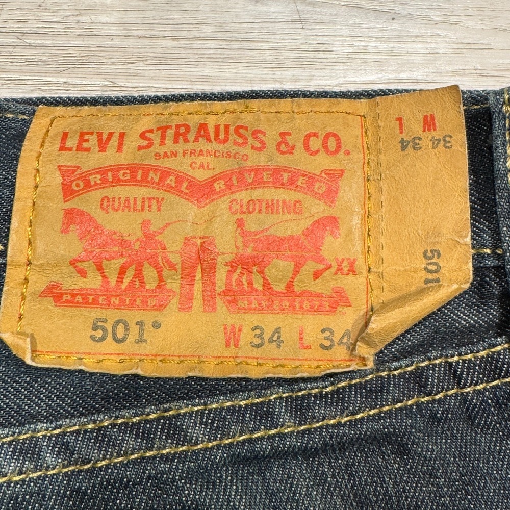 Levis 501 Jeans Mens 34x34 Button Fly Original Straight Blue Denim Medium Wash - Picture 6 of 13